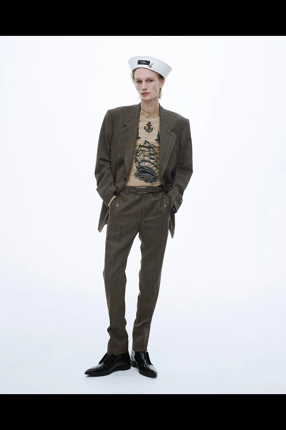 DAIRIKU — selected editorial image